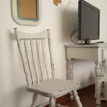 Aligio Nyaraló *